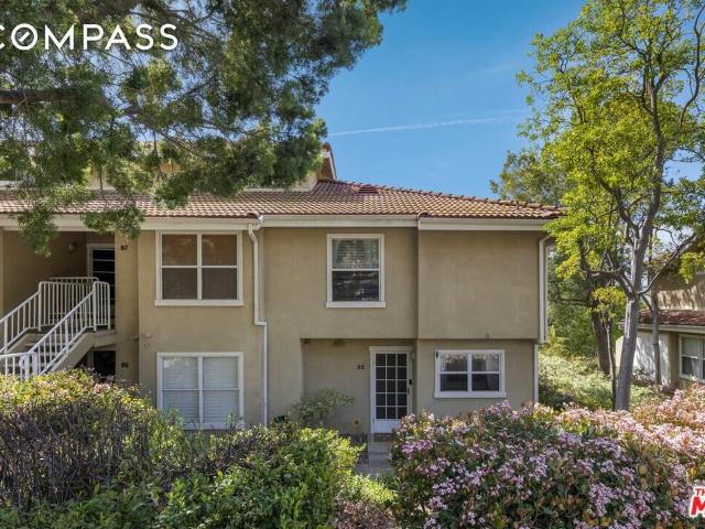 Condo for sale in Simi Valley