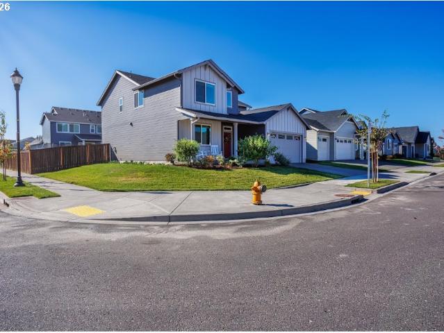 House for sale in Ridgefield Heights, Ridgefield