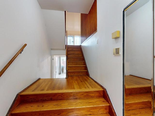 Townhouse for sale in Chicago Park, Illinois