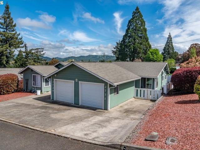Condo for sale in Oregonia