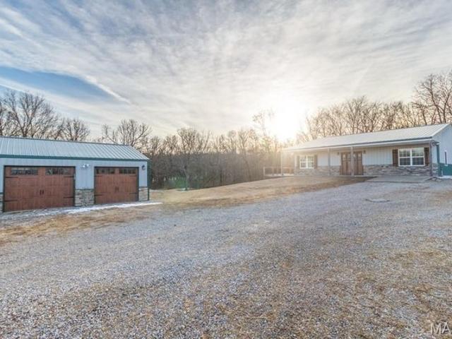 House for sale in Laclede, Missouri