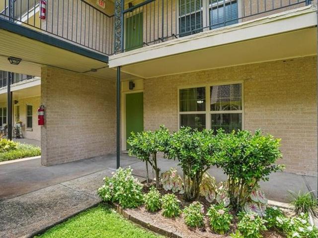 Condo for sale in Metairie, Louisiana