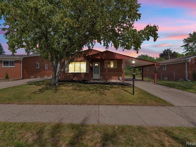 House for sale in Dearborn Heights, Michigan