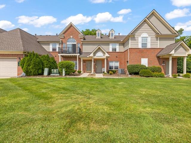Condo for sale in Trenton, Michigan