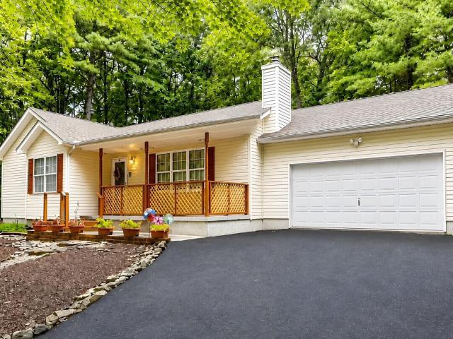 House for sale in Gilbert, Pennsylvania