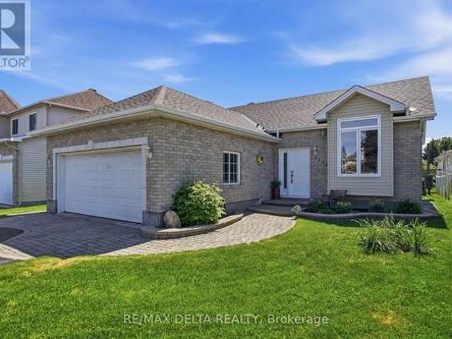 House for sale in Clarence-rockland, Ontario