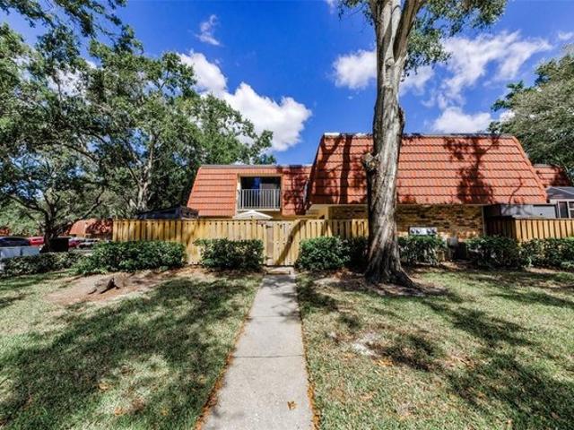 Townhouse for sale in Crystal Beach, Florida