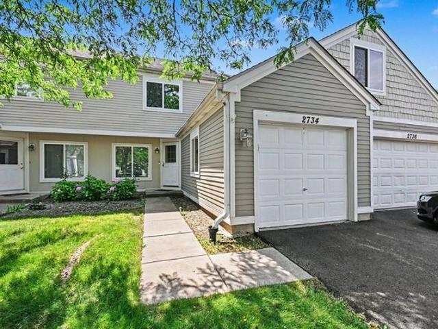 Townhouse for sale in Aurora, Illinois