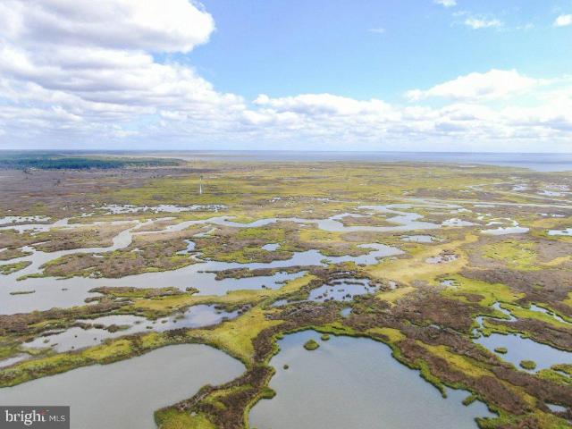 House for sale in Crisfield, Maryland