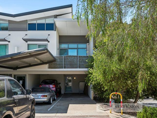 Apartment for sale in Success, Western Australia