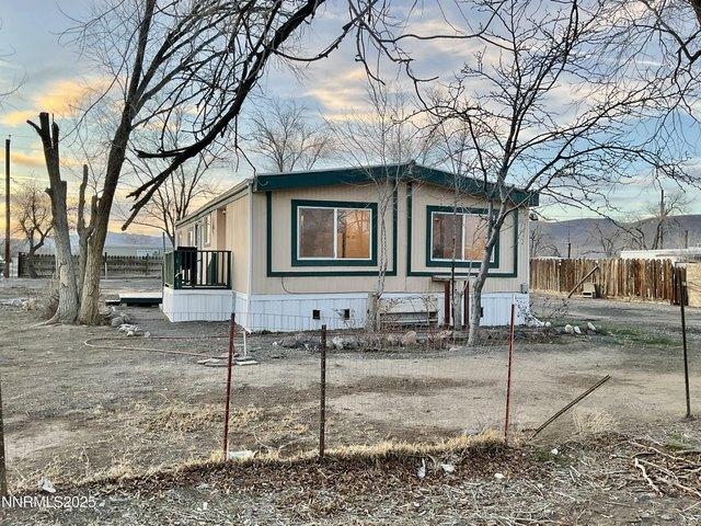 House for sale in Silver Springs, Nevada