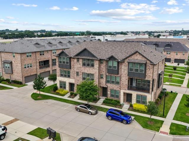 Townhouse for sale in Denton, Texas