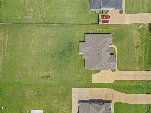 House for sale in Nesbit, Mississippi