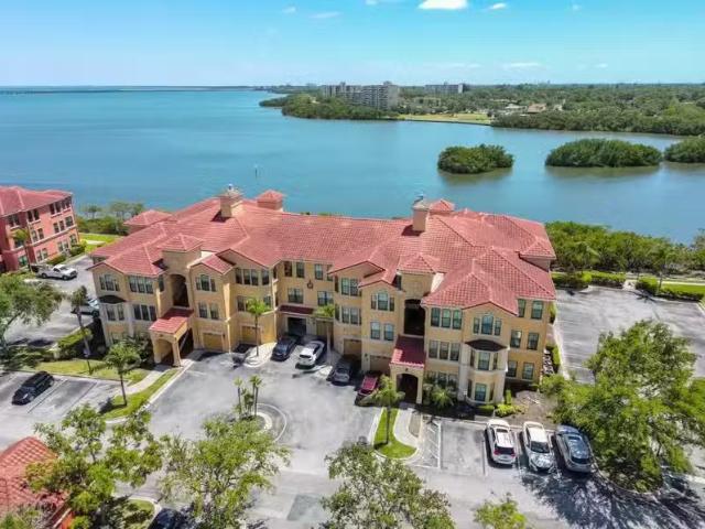 Condo for sale in Clearwater Condo for sale in Clearwater