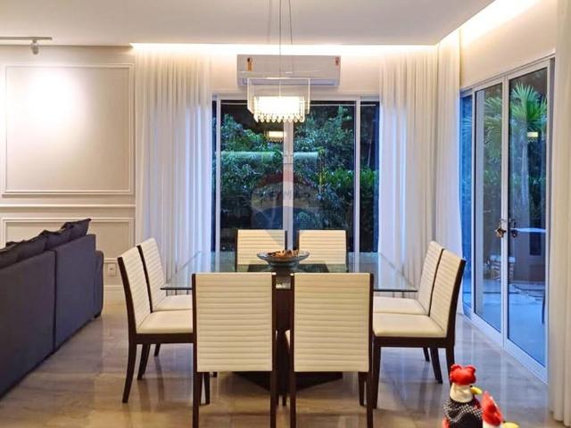 Casa aluguel em Região Geográfica Imediata de Vitória, Região Metropolitana da Grande Vitória