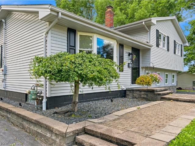 House for sale in Columbiana, Ohio