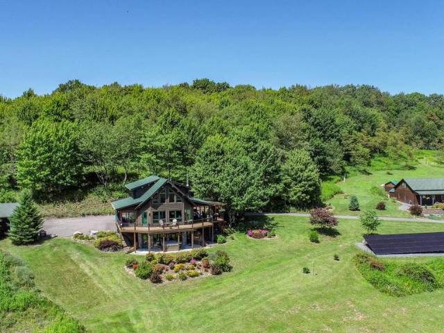 House for sale in Garrett, Maryland