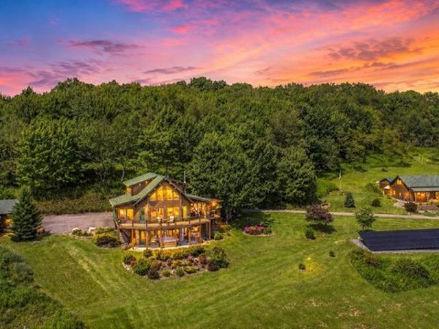 House for sale in Garrett, Maryland
