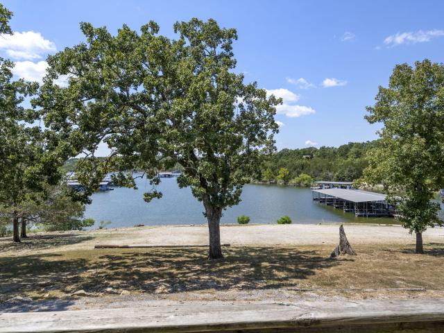 House for sale in Stone, Missouri