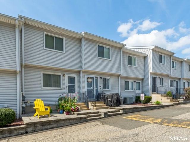 Townhouse for sale in Derby, Naugatuck Valley Planning Region