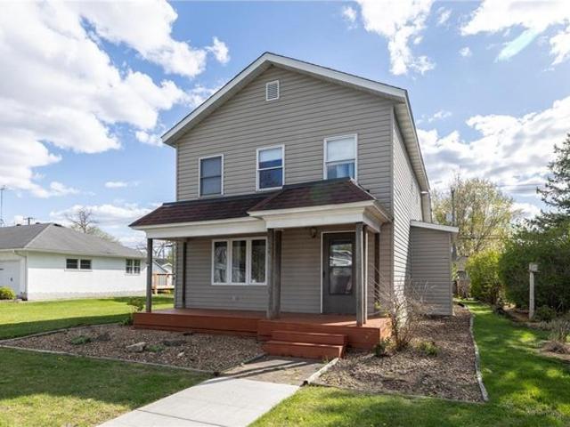 House for sale in Prescott, Wisconsin