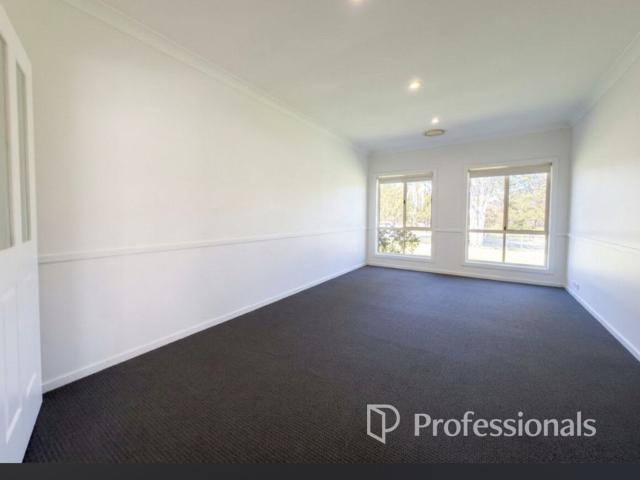 Granny Flat for rent in Grantham Farm, Sydney