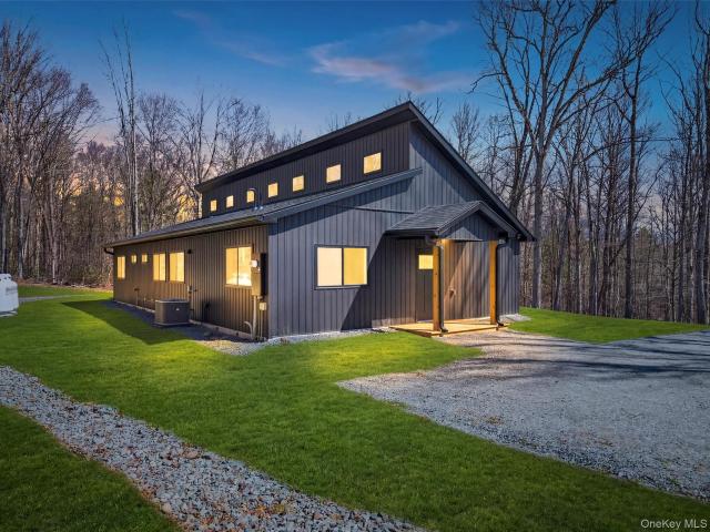 House for sale in Barryville, New York