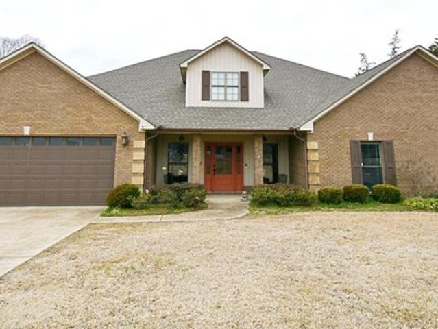 House for sale in Saltillo, Mississippi
