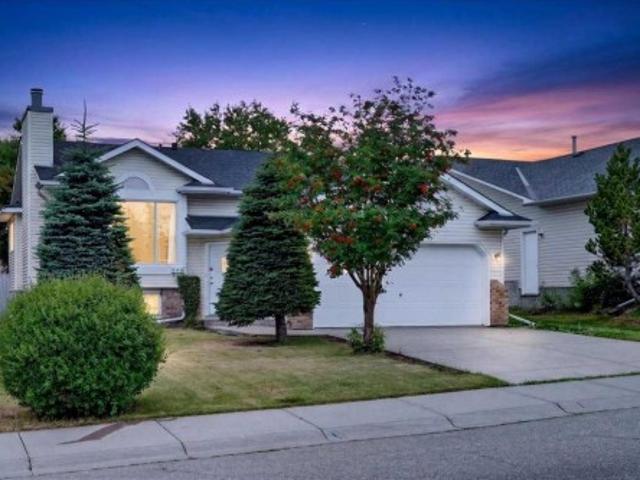 House for sale in Northwest, Alberta