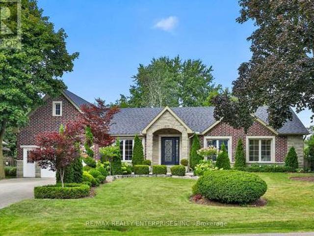 House for sale in Oakville, Ontario
