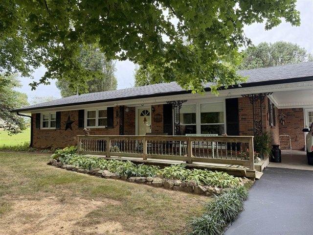 House for sale in Adolphus, Kentucky