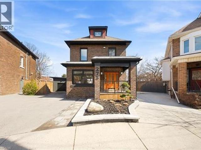 House for sale in Ancaster, Ontario