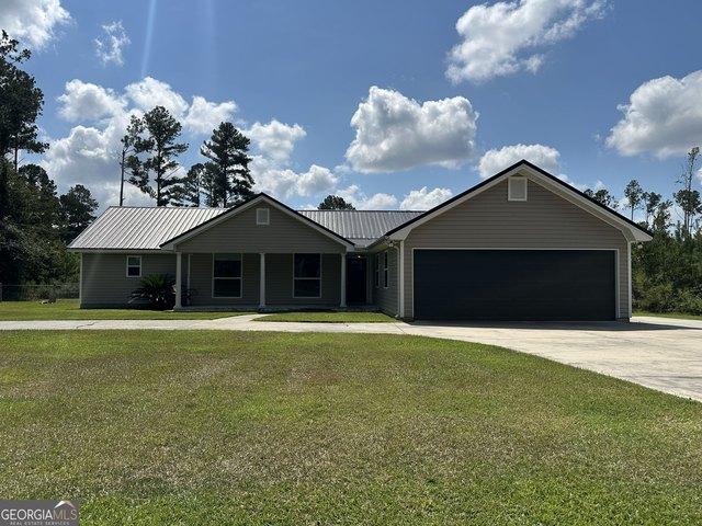 House for sale in Douglas, Coffee County
