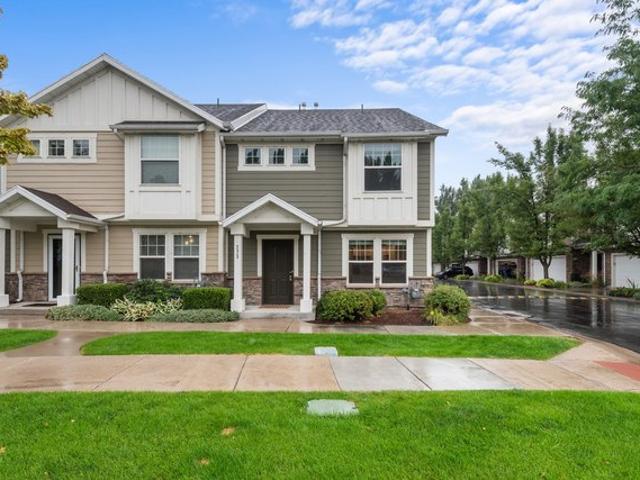 Townhouse for sale in Cache, Utah