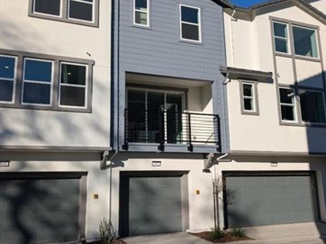Townhouse for sale in Campbell, California