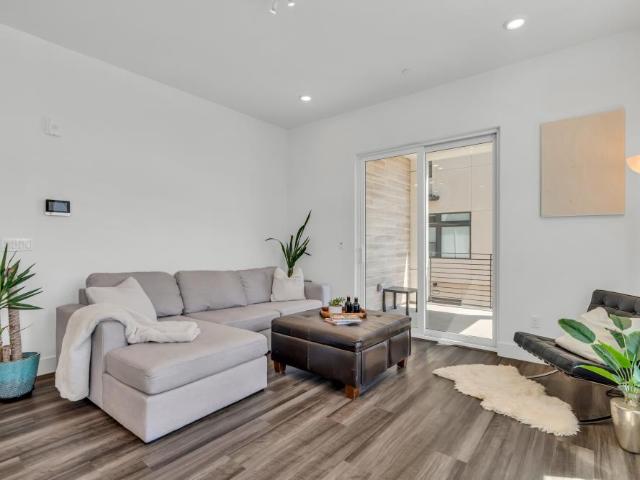 Condo for sale in San Mateo
