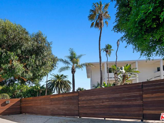 Condo for sale in Malibu, California