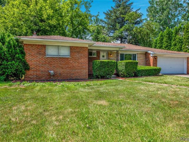 House for sale in Warren