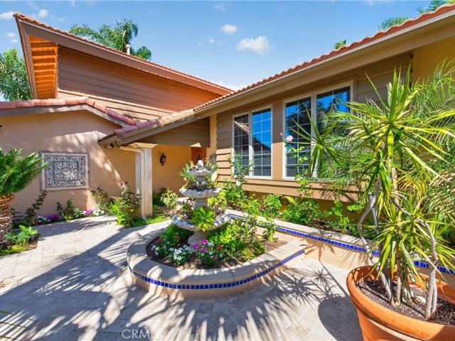 House for sale in Costa Mesa, California