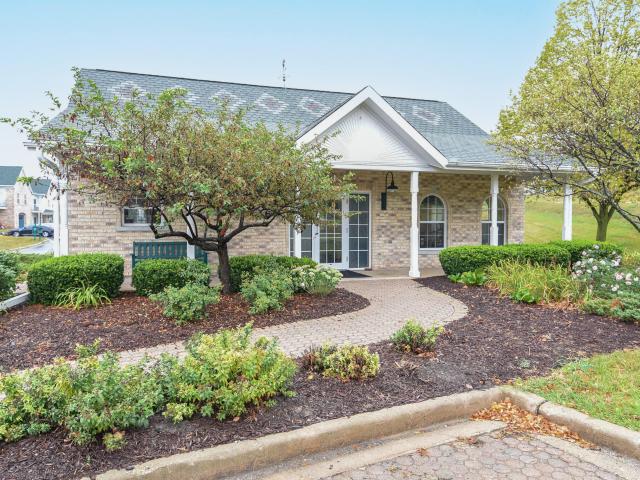 Condo for sale in Waukesha, Wisconsin