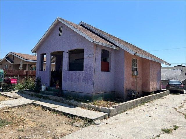 Townhouse for sale in Canoga Park, California