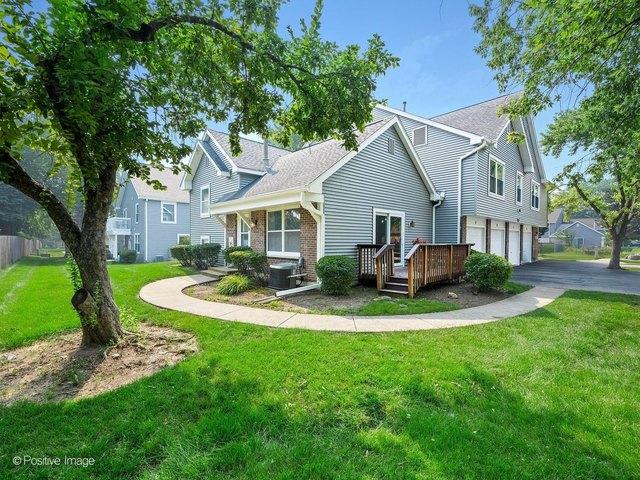 Townhouse for sale in Lisle, Illinois