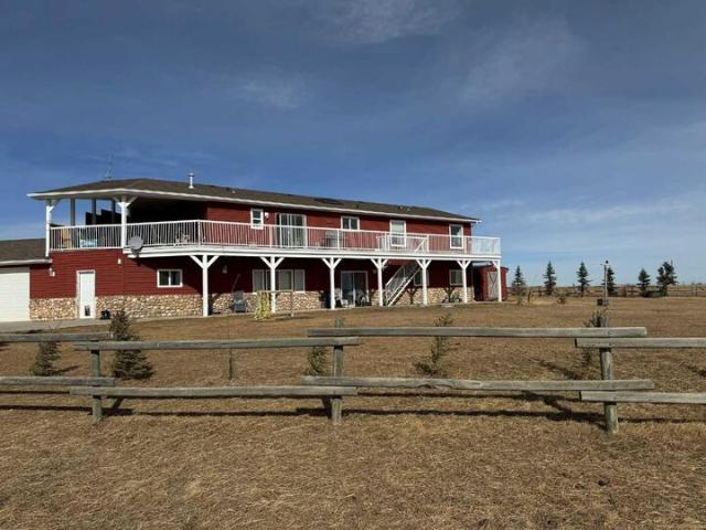 House for sale in Airdrie, Alberta