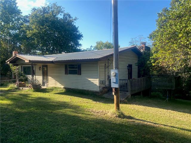 House for sale in Seligman, Barry County