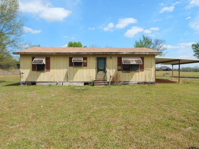 House for sale in Gilchrist, Texas