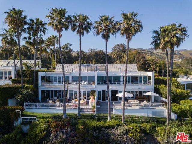 Condo for rent in Malibu