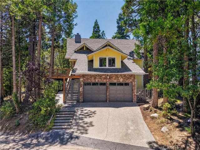 House for sale in Blue Jay, California