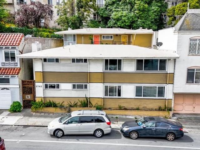House for sale in Cleveland Heights, Oakland