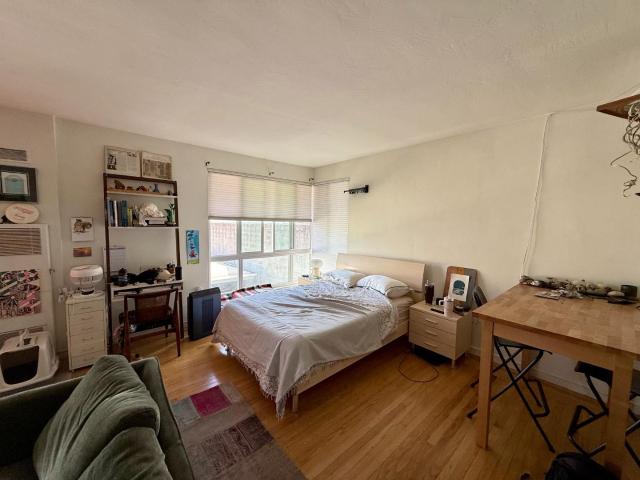 Commercial for sale in Cleveland Heights, Oakland