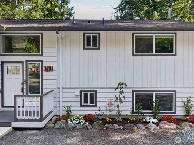 House for sale in Oak Harbor, Island County